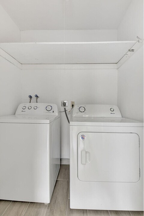 126 Burgundy B in Delray Beach, FL - Building Photo