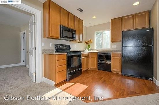 655 North N Street in Livermore, CA - Building Photo