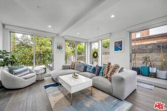 718 Marine St in Santa Monica, CA - Building Photo - Building Photo