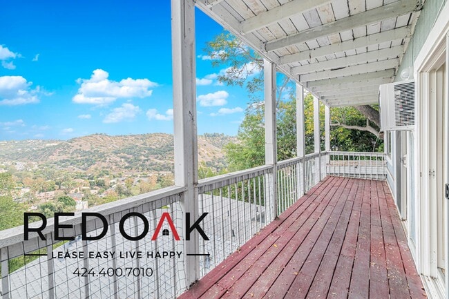 property at 476 1/2 Crane Blvd