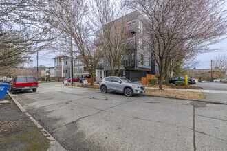 Dorothy Odelle in Seattle, WA - Foto de edificio - Building Photo