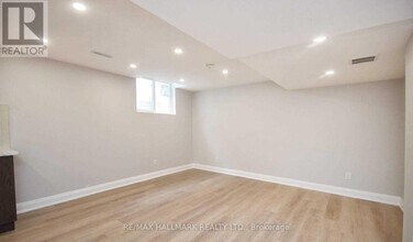 97 Luba Ave in Richmond Hill, ON - Building Photo - Building Photo