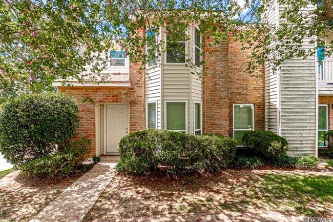 property at 9821 Siegen Ln