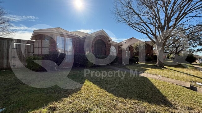 property at 2536 Beau Dr