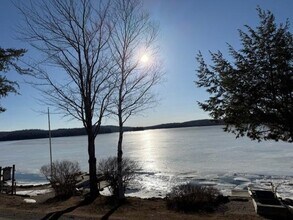 9 Lakeside Rd in Newbury, NH - Building Photo - Building Photo