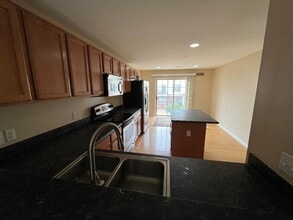 3202 Camden Dr in Troy, MI - Building Photo - Building Photo