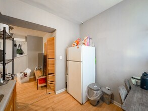 2915 W McLean Ave, Unit J09P in Chicago, IL - Building Photo - Building Photo