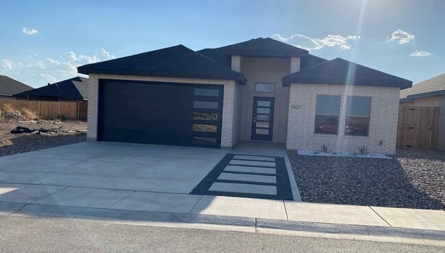 property at 3627 Yorkshire Dr