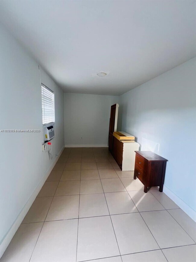 19224 NW 46th Ave in Miami Gardens, FL - Building Photo - Building Photo