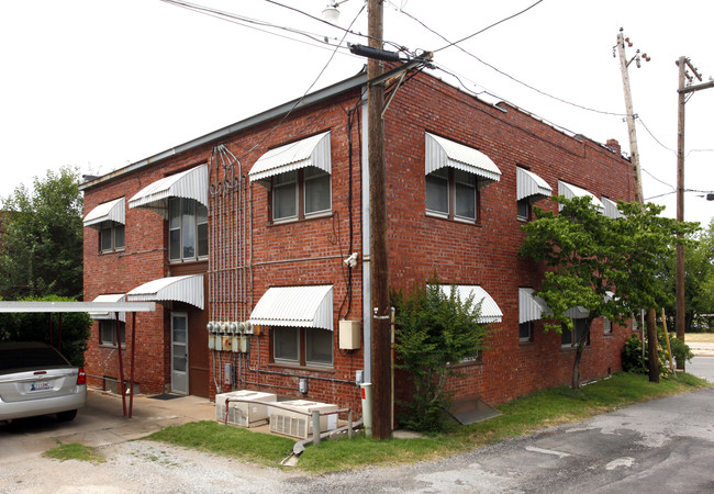 1610 E 14th St in Tulsa, OK - Building Photo - Building Photo