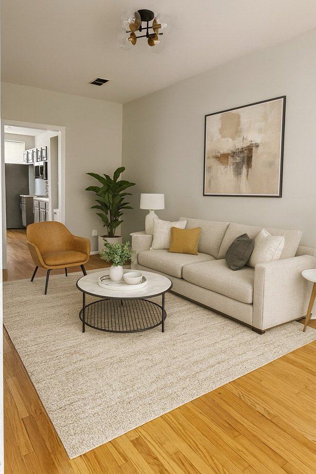 property at 1744 N Hoyne Ave