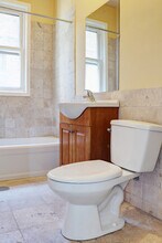 4740 N Ashland Ave, Unit 2R in Chicago, IL - Building Photo - Building Photo