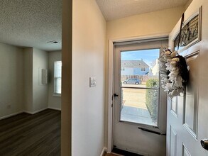 1310 Victorian Crescent in Virginia Beach, VA - Building Photo - Building Photo