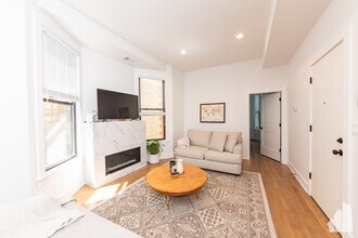 3517 N Reta Ave in Chicago, IL - Building Photo - Building Photo