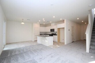 4806 Ocean Ln in Elk Grove, CA - Building Photo - Building Photo