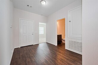 1025 Banyon Tree Ln in Pattison, TX - Building Photo - Building Photo