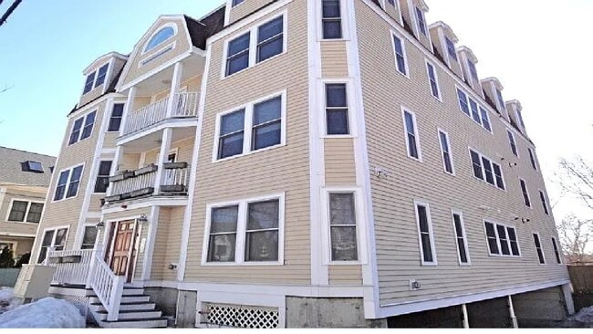 184 Raymond St, Unit 2