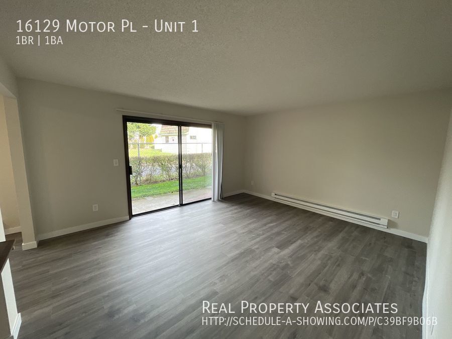 16129 Motor Pl, Unit Unit 1 in Lynnwood, WA - Building Photo