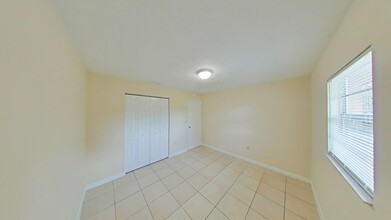 1634 NW 20th Ct in Ocala, FL - Building Photo - Building Photo