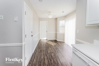 128 Greenleaf Dr in Hampton, GA - Building Photo - Building Photo