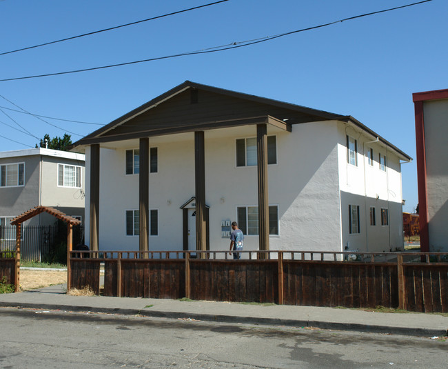 108 Michigan St in Vallejo, CA - Building Photo - Building Photo