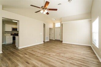 9131 Buttercup Ct in Ft. Myers, FL - Building Photo - Building Photo