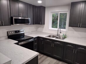 219/221 Garden Ln in Ketchikan, AK - Building Photo - Building Photo