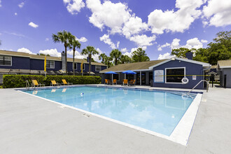 Village Townhomes in Orlando, FL - Building Photo - Building Photo