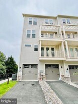 1014 Galena Ter NE in Leesburg, VA - Building Photo