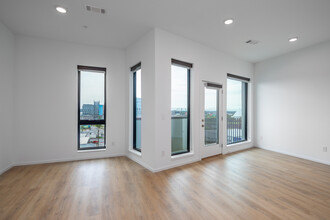 Luna Apartments in Nashville, TN - Foto de edificio - Interior Photo