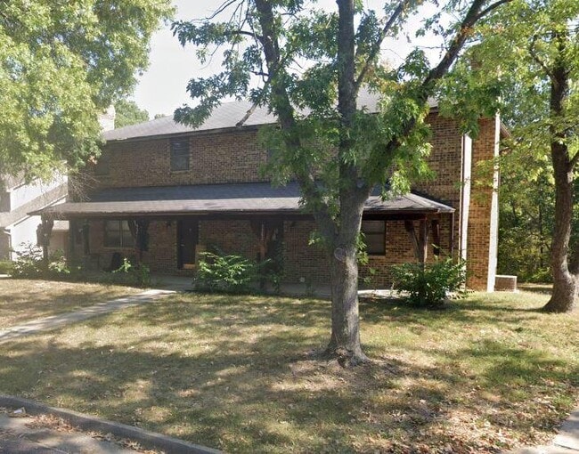 3302 Belle Meade Dr