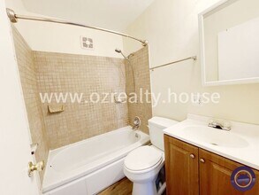 811 Annabelle Dr in Toledo, OH - Building Photo - Building Photo