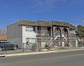 400 Rhode Island St NE in Albuquerque, NM - Building Photo - Building Photo