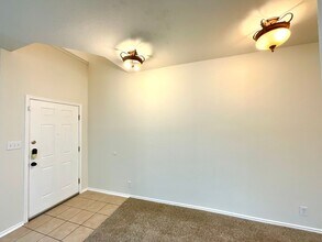 5303 Dannelly Field in San Antonio, TX - Building Photo - Building Photo