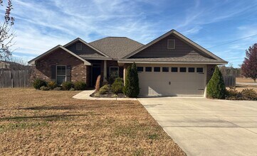 648 Piney Woods Rd in Owens Cross Roads, AL - Building Photo - Building Photo