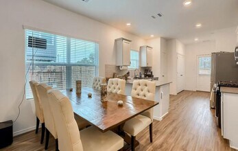 198 George Neggan Ln in Bastrop, TX - Building Photo - Building Photo