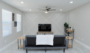 6596 Calle La Paz in Tucson, AZ - Building Photo - Building Photo