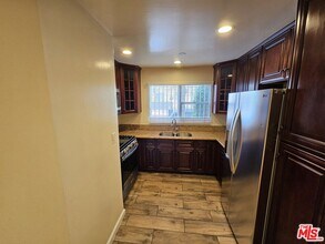 5950 Carlton Way in Los Angeles, CA - Building Photo - Building Photo