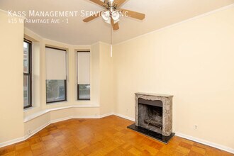415 W Armitage Ave in Chicago, IL - Building Photo - Building Photo