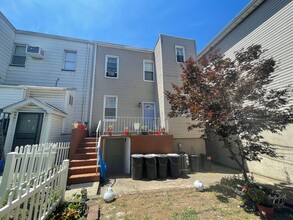 84 Carlton Ave in Jersey City, NJ - Building Photo - Building Photo