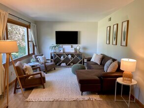 4202 Lake St in Burlington, WI - Building Photo - Building Photo