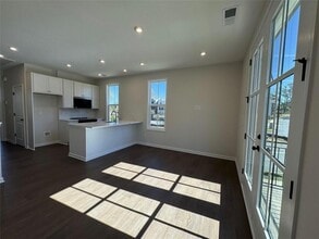 1393 Breezy Cir in Atlanta, GA - Building Photo - Building Photo