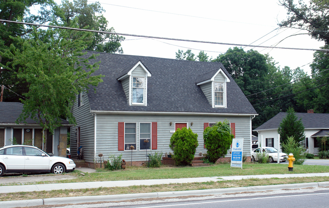 Bent Oaks in Hendersonville, NC - Building Photo