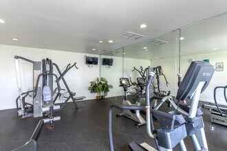 Ocean Park Apartments in Oceanside, CA - Building Photo - Interior Photo