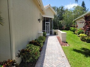 798 SW Munjack Cir in Port St. Lucie, FL - Building Photo - Building Photo