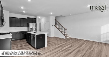 1838 Pheasant Trce Cir in Kernersville, NC - Building Photo - Building Photo