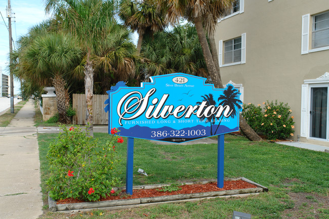 421 Silver Beach Ave in Daytona Beach, FL - Building Photo - Building Photo