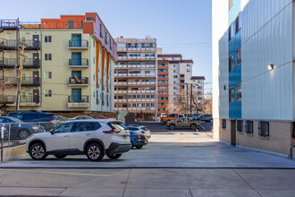 Parkway Towers in Denver, CO - Building Photo - Building Photo