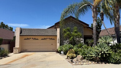 1610 Via La Plaza in San Marcos, CA - Building Photo - Building Photo