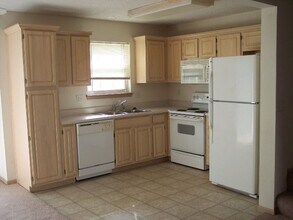 1201 Pebblecreek Dr in Warrensburg, MO - Building Photo - Building Photo